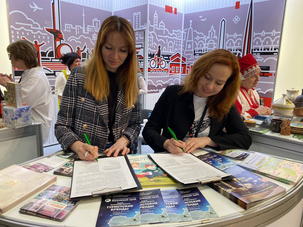 Тульская и Калужская области подписали соглашение о сотрудничестве в сфере туризма