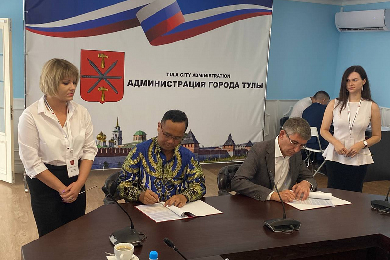 Дмитрий Миляев подписал с мэром города Магеланг меморандум о сотрудничестве