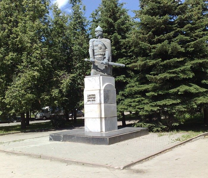 The monument to Dmitry Donskoy, Novomoskovsk фото 2