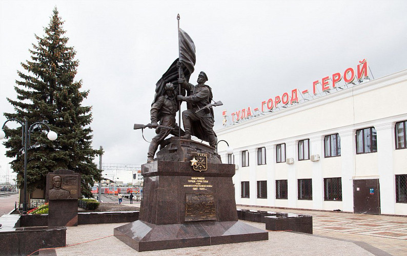 Memorial to heroic defenders of Tula фото 1