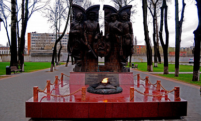 The monument to the employees of the state security agencies and partisans фото