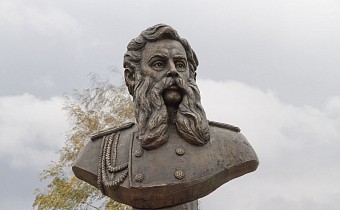 Monument to Bobrinsky