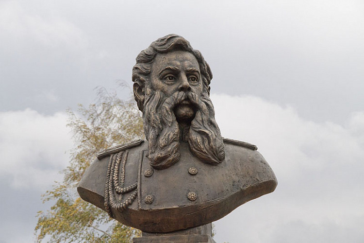 Monument to Bobrinsky фото 1