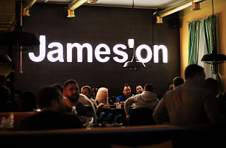 Bar "James'on"