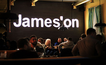 Bar "James'on"