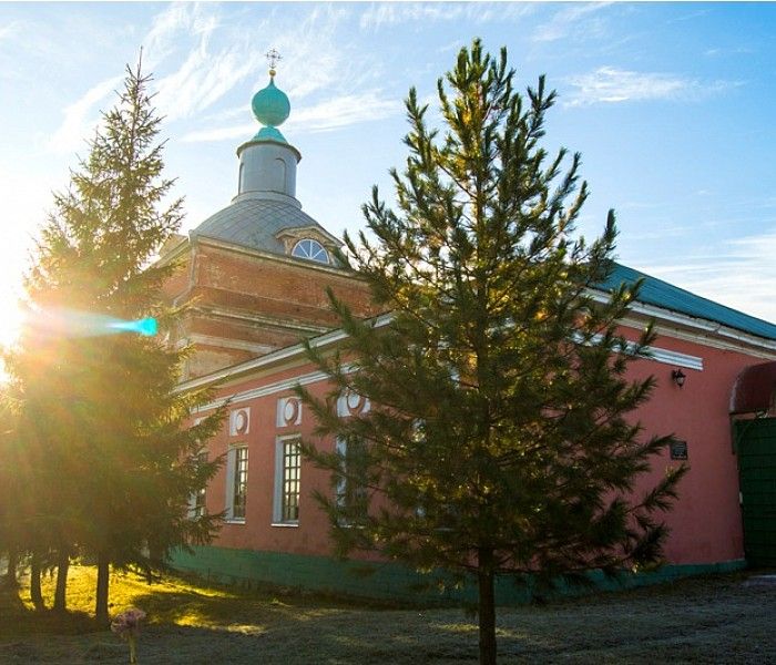 The Resurrection Church in Voskresenskoe village фото 1