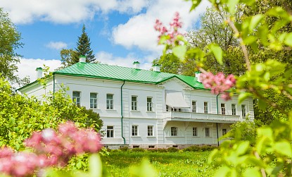 The Leo Tolstoy Museum-Estate Yasnaya Polyana фото