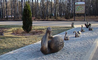 Lebedinoye Ozero Sculpture