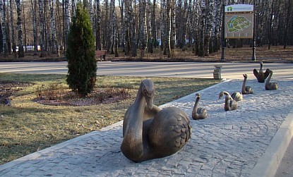 Lebedinoye Ozero Sculpture фото